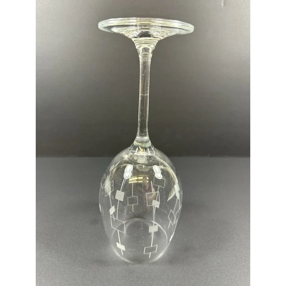 Mikasa Expressions Geometric Squares Wine Glass Crystal  8 3/4